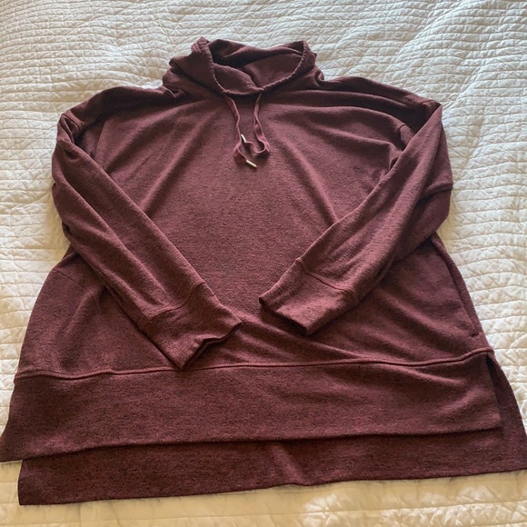 Old Navy Tops - 4 Item Old Navy Active Bundle
